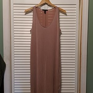 Maxi dress with slits